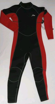 Hevto Surf Swim Wetsuit Youth Size 12 Youth Boys Girls Vigor Spirit Black/Red