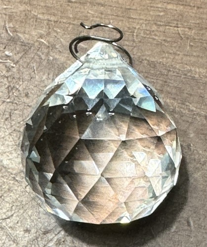 5 FACETED CRYSTAL SPHERE 1.2” 30mm Clear Feng Shui Sun Catcher Prism Balls - Picture 6 of 10