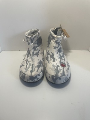    Champion Rally Drizzle brand new size 8     Camo white/gray