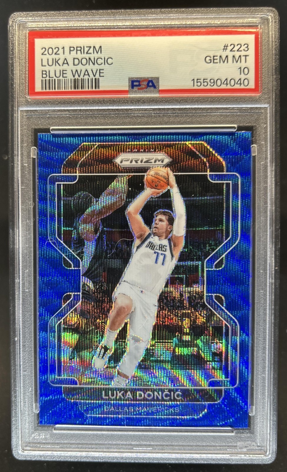 2021-22 Panini Prizm Luka Doncic Blue Wave #223 Mavericks PSA 10 GEM MINT