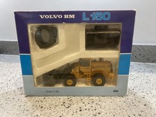 NZG 1.50 Volvo BM L150 loading shovel with attachments MIB Very Rare
