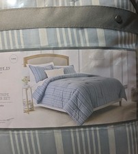 Threshold Classic Stripe King Comforter Set, Blue