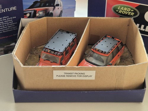 1:43 - Corgi Vanguards - G4 Challenge - Land Rover Defender Range Rover - Nuovo con scatola - Foto 4 di 19