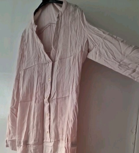 Women's shirt - Picture 3 of 9