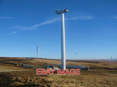 FOTO SCOUT MOOR WINDPARK IM BAU MIT ZWEI DER TÜRME FERTIGGESTELLT