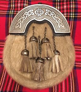 Men's Scottish Kilt Sporran Seal Skin Celtic Shamrock Cantle/Kilt Dress Sporrans