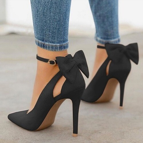 court heels with strap