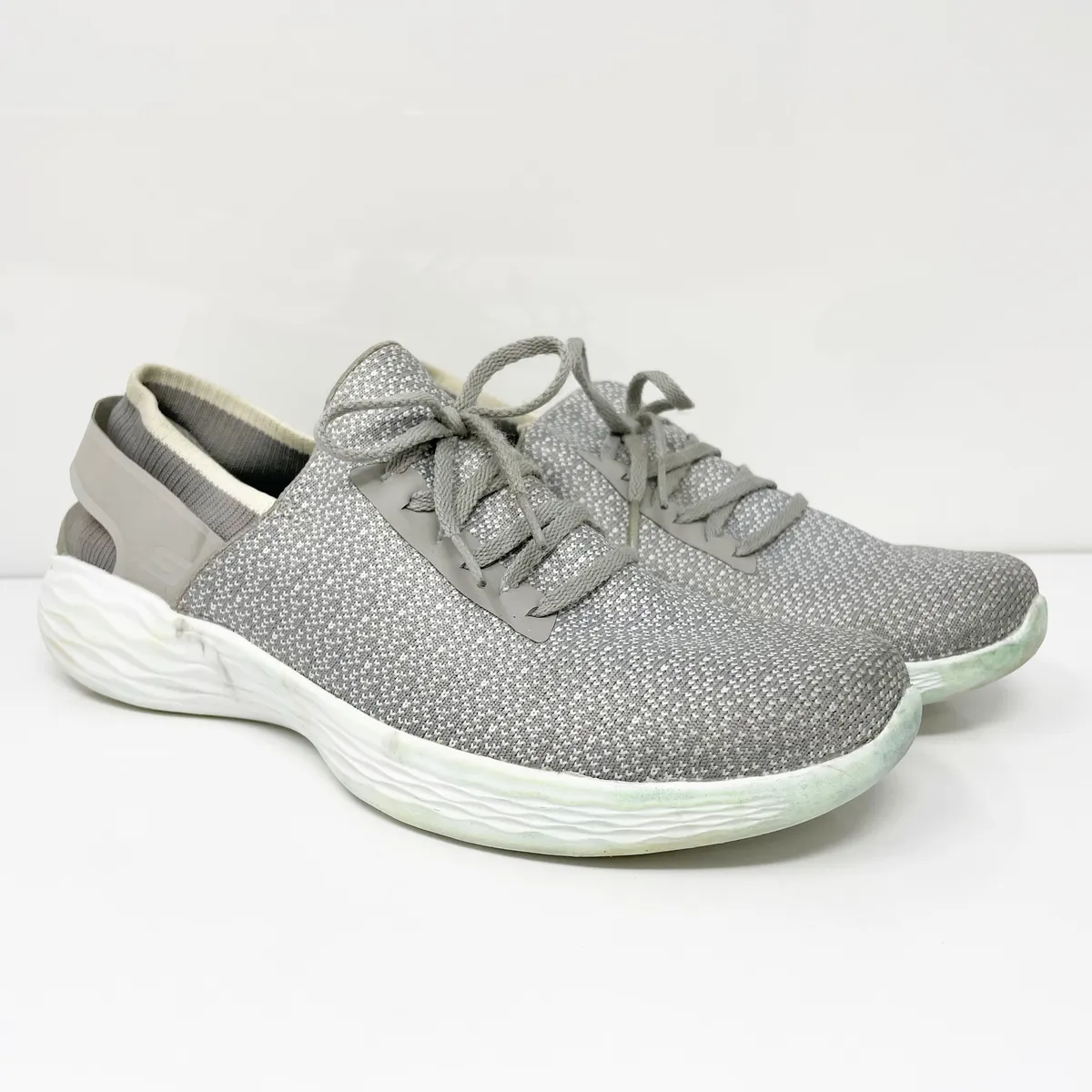 Skechers Womens 14950 Gray Shoes Sneakers Size 8 |