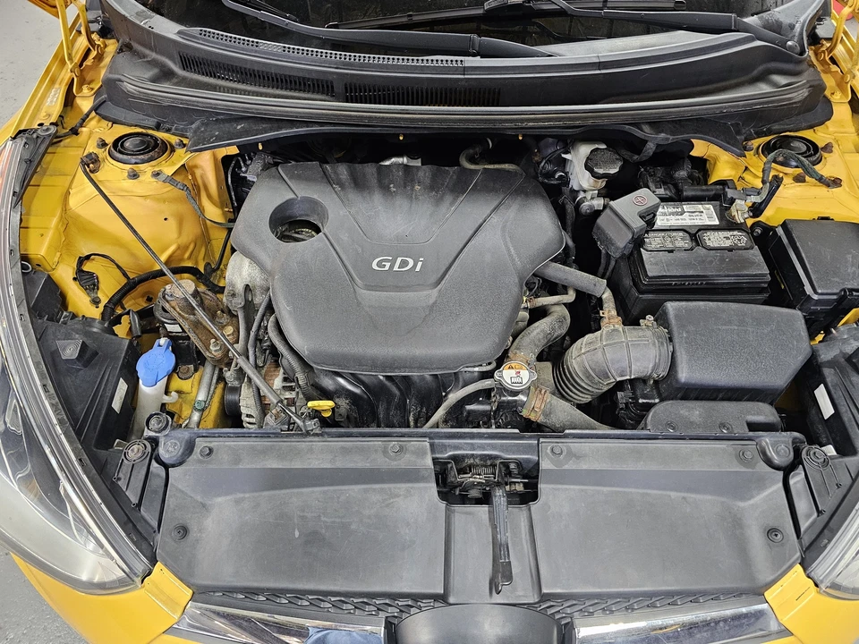 Eje de transmisión izquierdo usado se adapta a: Hyundai Veloster 2013 sin turbo en Gra izquierdo Foto 3 de 4