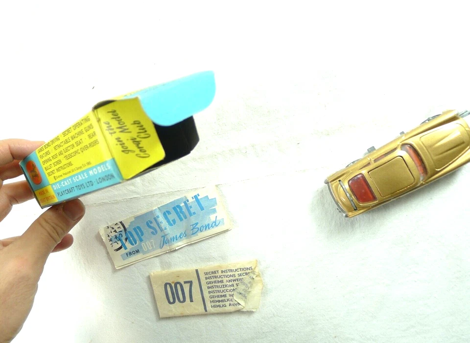 007 james bond corgi 261 aston martin modellino anni 60 VINTAGE SEAN CONNERY - Immagine 4 di 4