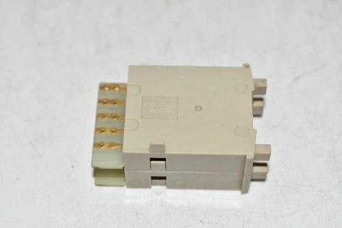 Omron A7PH-206 Thumbwheel Switch BCD 0.15A 125VAC/28VDC Panel Mount, Snap-In