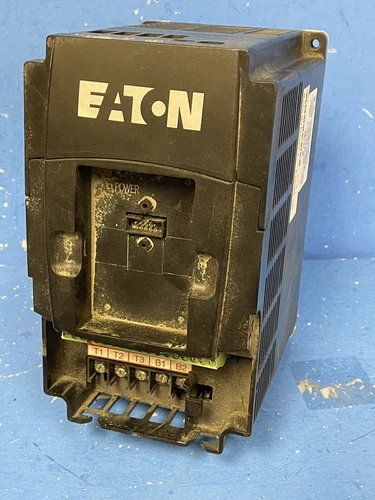 EATON MVX005A0-4  5HP VARIABLE FREQUENCY DRIVE 0.1-400HZ 480V 3PH
