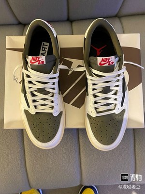 Jordan 1 Low OG x Travis Scott''Medium Olive''，DM7866-200，Size EU 44，And 44.5
