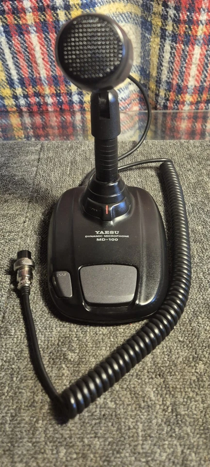 Yaesu MD-100 A8X dynamisches Standmikrofon Amateurfunk/CB-Funk mit Up/Down - Bild 1 von 4