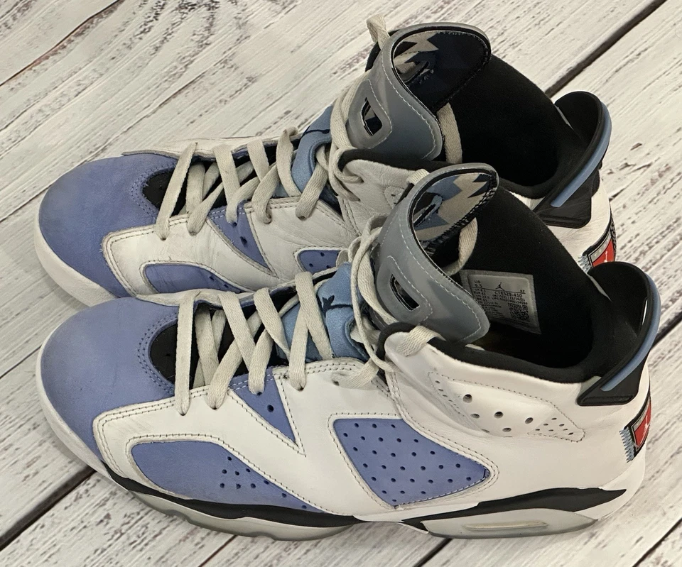 Jordan 6 Retro UNC Hombre Talla 9.5 Blanco Zapatillas Con Acentos Azules CT8529-410 Foto 3 de 4