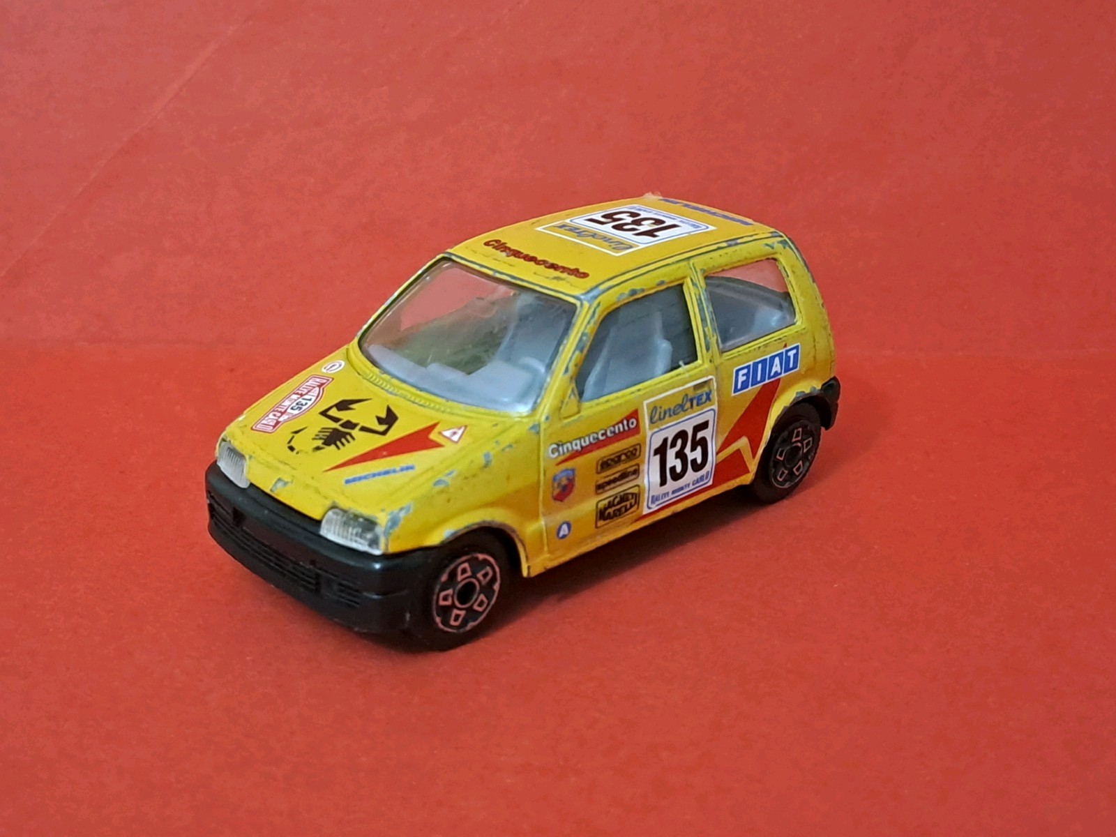 Foto 1 di 4