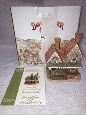 David Winter Cottages From Enesco The Porters Lodge 2000 Handmade England D1069