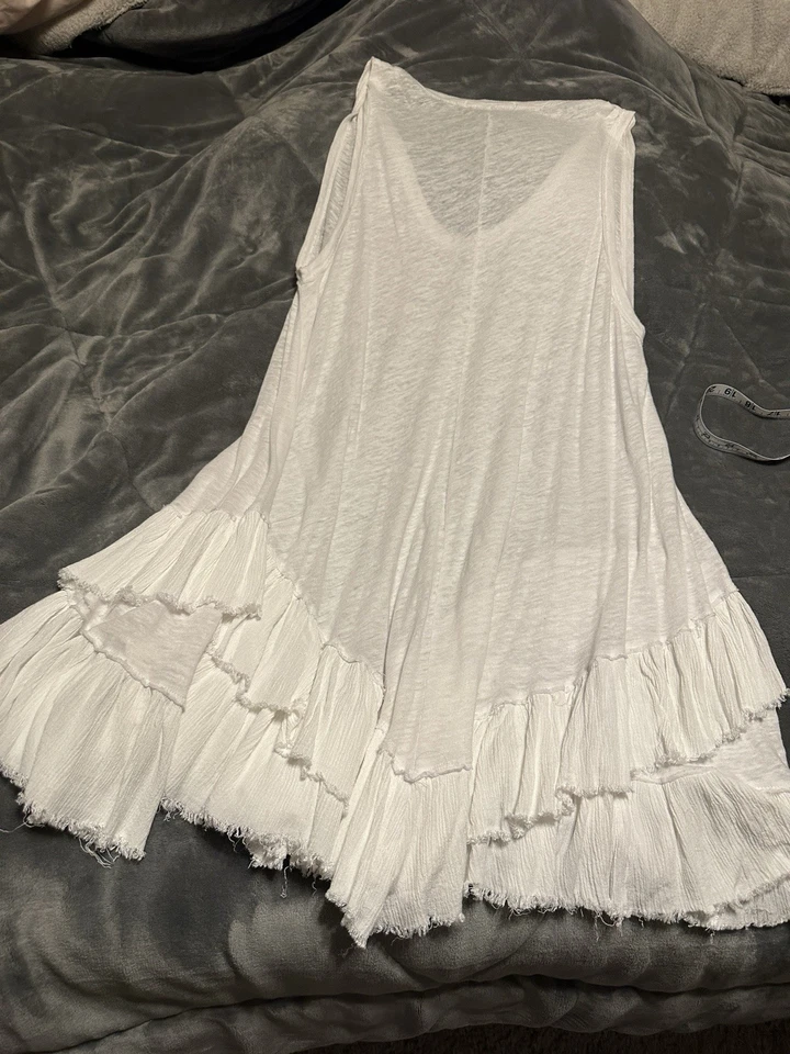 Túnica sin mangas Free People blanca swing lino talla grande dobladillo asimétrico borde crudo Foto 4 de 4