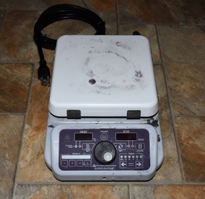 Barnstead Thermolyne Supernuova Model SP131825 Hot Plate Stirrer - For Repair