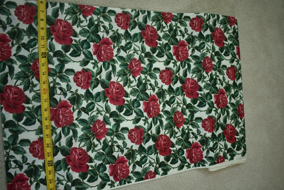 By 1/2 Yd, Vintage, Red Roses with Metallic-Gold on Cream Cotton, Kona Bay,B1356 - Image 4 of 4