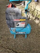 Makita AC1300 20L Air Compressor - 2.0hp 110V With Hose And Fittings 