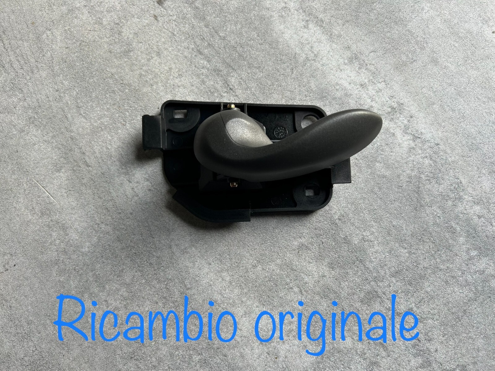 Poignée intérieur gauche FIAT Punto 1 finition d'origine robuste plastique rigide noir SX