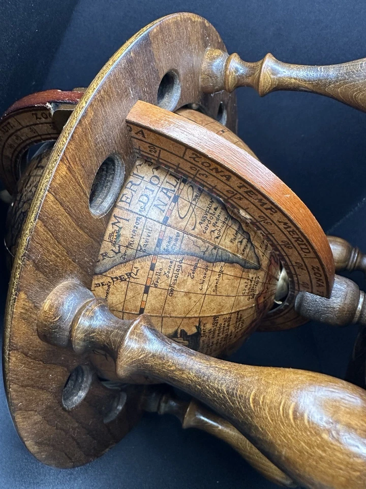 Humidor Globo Antiguo Mundo de Italia Foto 2 de 4