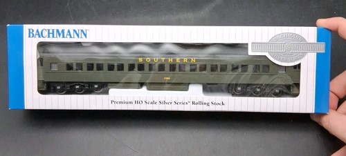 Coche entrenador de peso pesado Bachmann HO 13706 escala Silver Series 72' Southern #1050 | Condition: Used