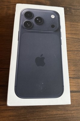 Apple iPhone 17 Pro Original Box Blau LEER Ersatzkarton inkl. Kabel UK
