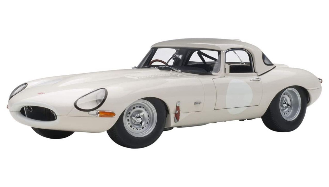 AUTOart Jaguar Lightweight E-Type White 73649