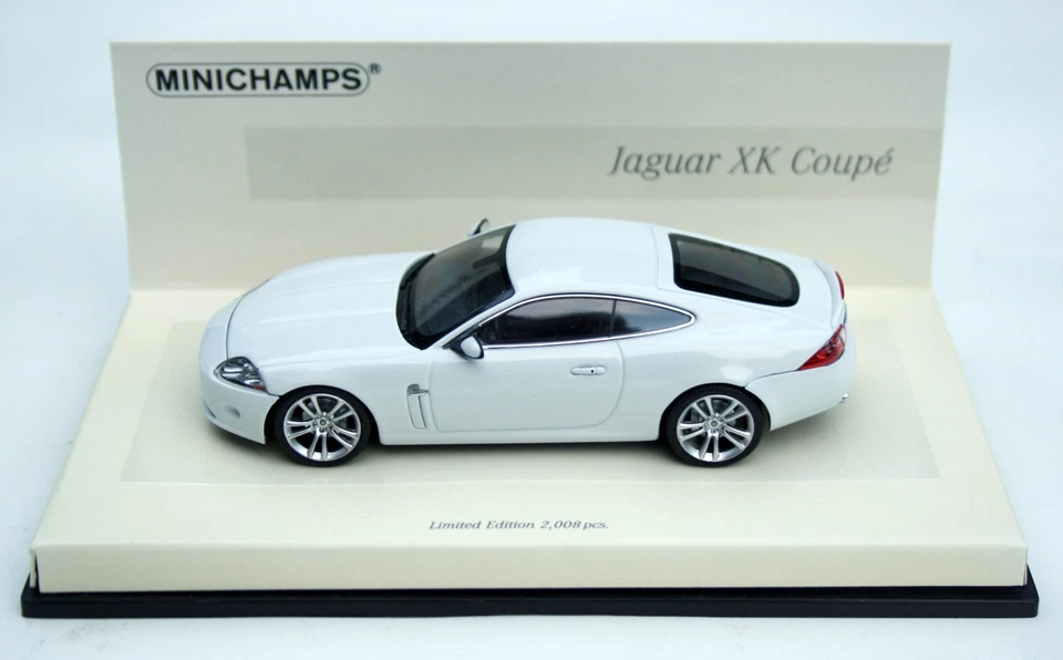 Jaguar XK Coupé X150 Bj. 2006-2009, Bianco, Minichamps-Serie Linea Bianco M.1:43 - Immagine 4 di 4