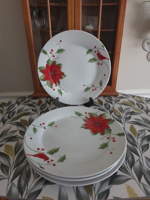Gibson Holiday Poinsettia 10.5-inch Dinner Plates Set of 4