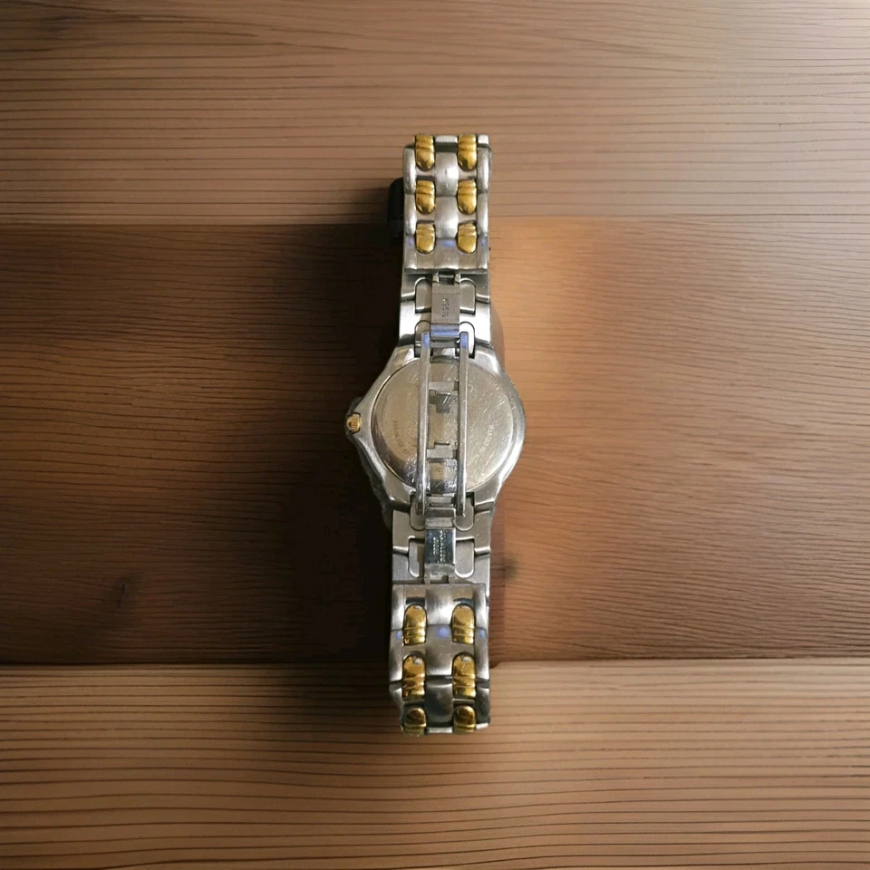 Reloj de cuarzo Movado Museum clásico tono acero/oro 24 mm para dama funciona auténtico  Foto 2 de 2