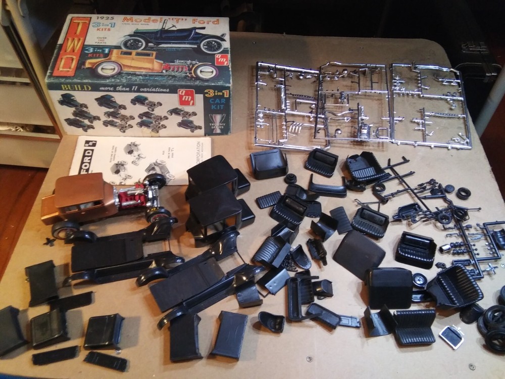 1/25 Vintage Lot of AMT 1925 model T Ford parts and vintage box Number Two