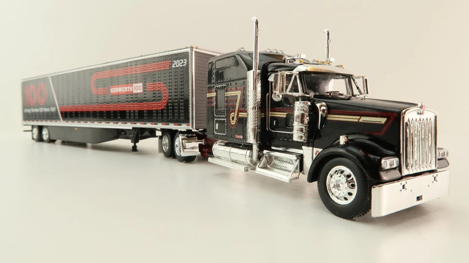 First Gear 68-1691 Kenworth W900L Trailer Kenworth 100th Anniversary RARE 1:64 - Image 4 of 4