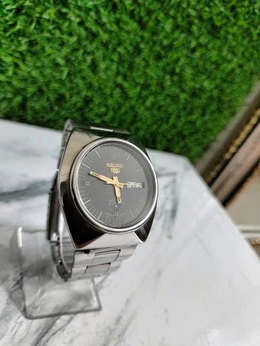 Seiko 5 Automatic 6309-8900 Day/Date Vintage Men's Watch