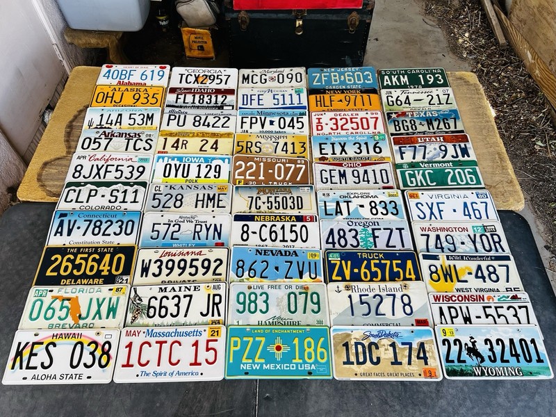 LOT OF 50 COMPLETE SET OF ALL UNITED STATES LICENSE PLATES——CHECK IT OUT———