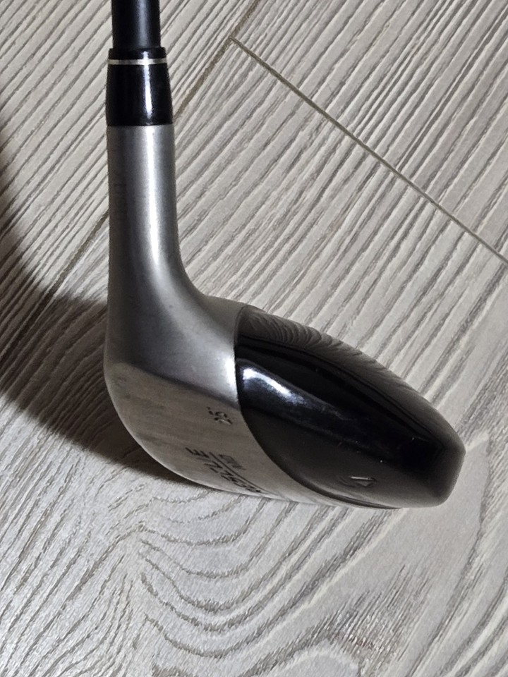 Hybride TaylorMade Rescue Mid #4 – 22°, Graphite Régulier, Droitier