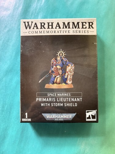 Lieutenant Titus Peint - Warhammer 40K Space Marines Ultramarines - Série Commémorative