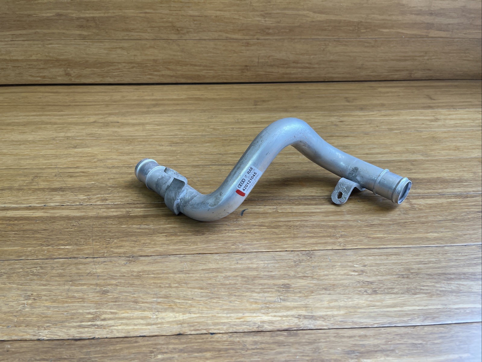 Audi R8 2008-2015 Coolant pipe