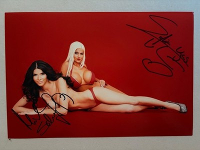 VENUS BERLIN Autogramm MICAELA SCH. + SOPHIA W. #7
