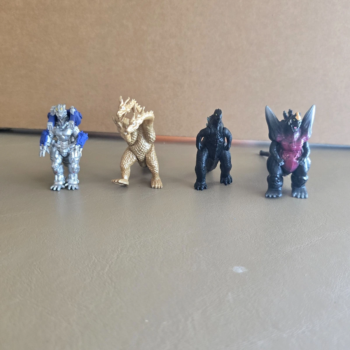 Preços baixos em Sem MARCA com 3-4 Anos de Monstros de Brinquedo