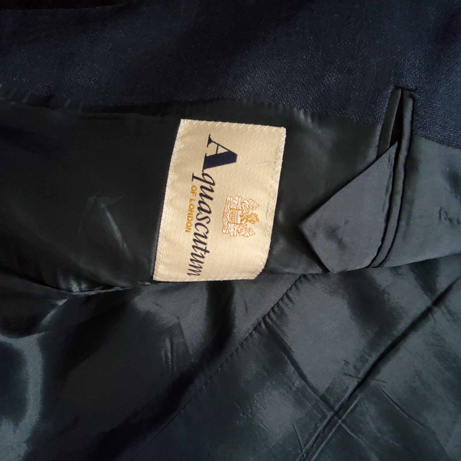 Aquascutum, 1990's 40 S Aquascutum " Pure Cashmere " Solid Navy Blue Overcoat Made England