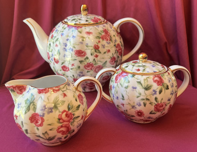 Vtg Royal Cotswolds in the English Tradition by J Godinger Chintz