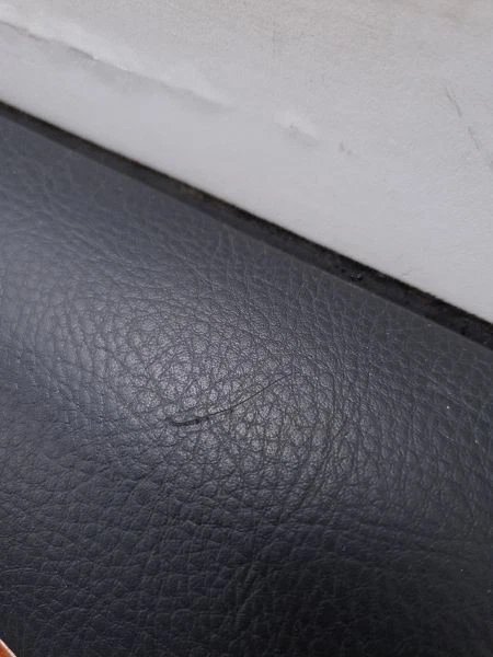 Toyota Avalon 2005 montaje del panel de la puerta delantera del lado del conductor  Foto 4 de 4