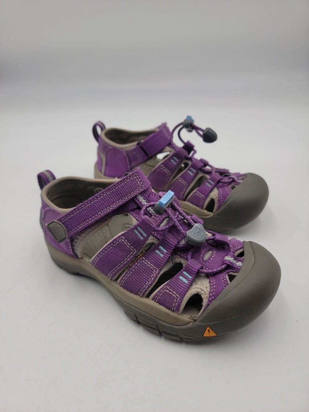 Scarpe da acqua viola Keen taglia 1 Newport H2 pescatore Tillandsia