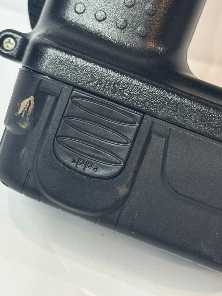 HITACHI KOKI UB18D 14.4V 18V Flashlight Pivoting Head W/ Battery - Image 4 of 4