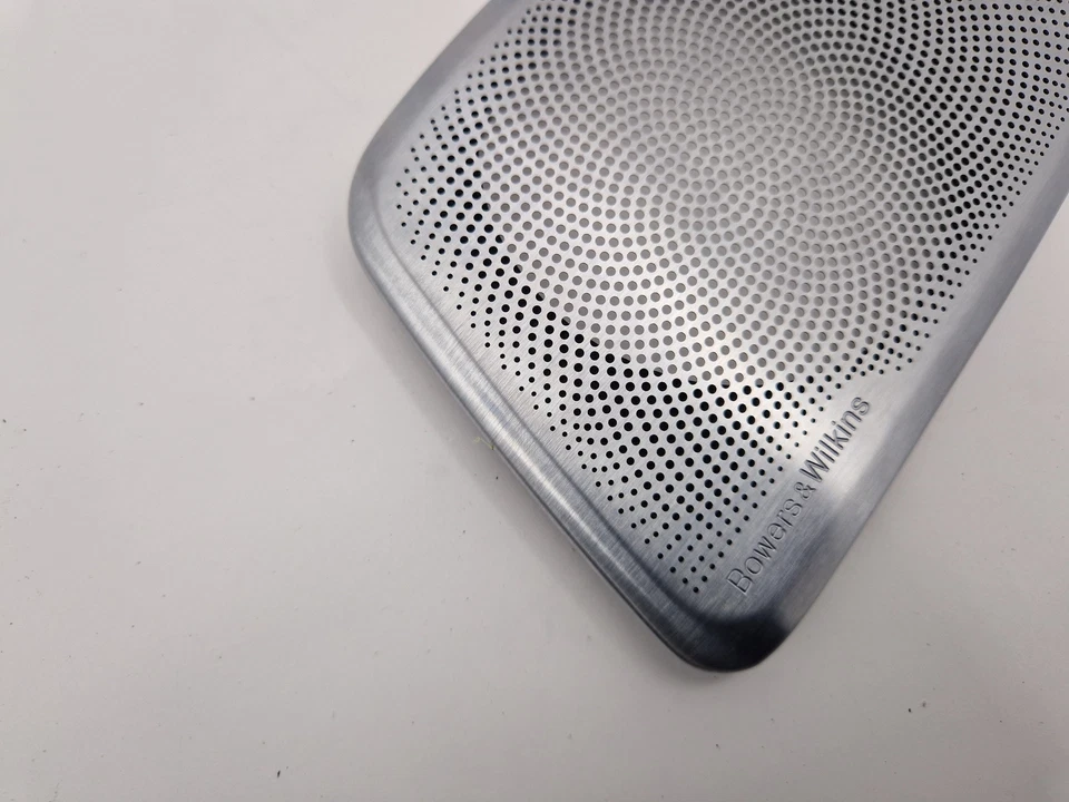 BMW 5 6 SERIES REAR DOOR CARD BOWERS & WILKINS SPEAKER COVER RIGHT 9350988 G30 - Image 2 of 4