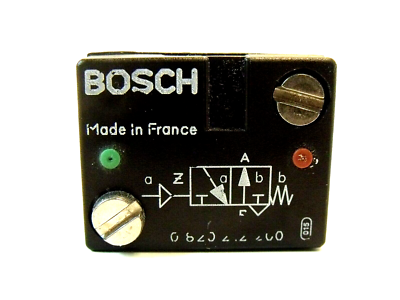 Valvola di controllo direzionale Bosch / Rexroth 0820212200 nuova 1 pz Valvola di controllo direzionale Bosch / Rexroth 0820212200 nuova 1 pz
