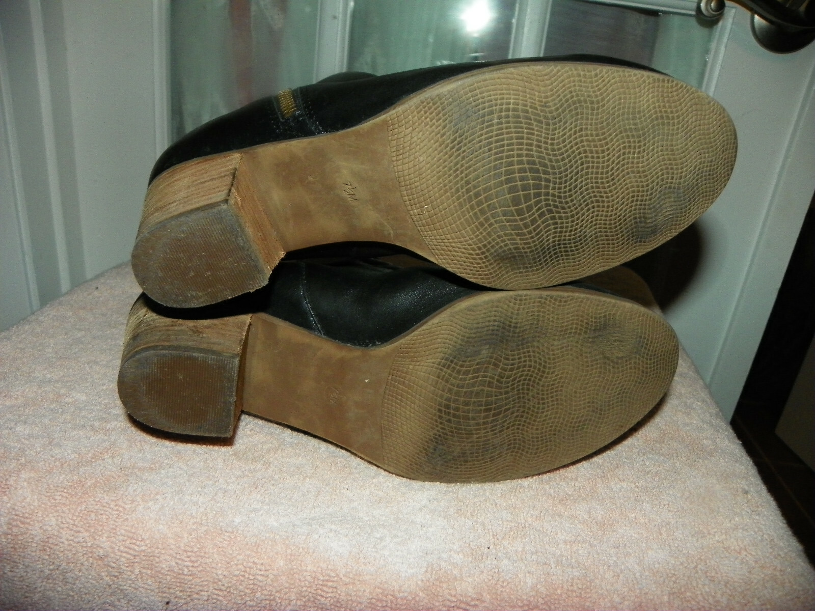 Crown Vintage Women's Leather Sandy Zip Ankle Bootie AB3 Black Size 7.5